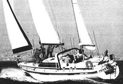 Jouet 1280 sailboat under sail