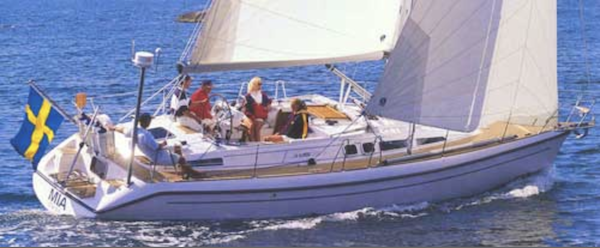 Maxi 38 sailboat under sail