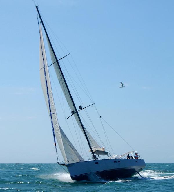 Cigale 18 sailboat under sail