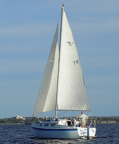 Tanzer 28 sailboat under sail