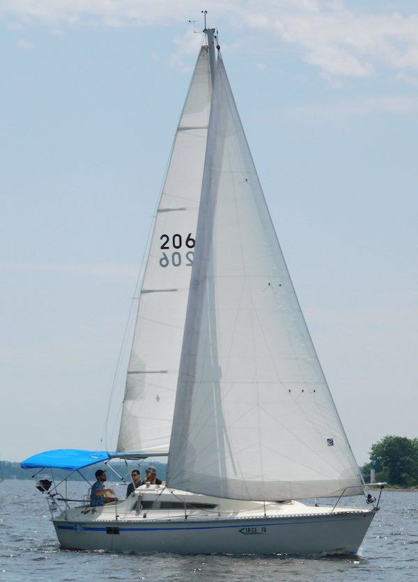 Jouet 760 sailboat under sail