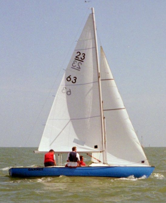 Ajax lee sailboat under sail