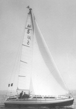 Atalanta 31 uk sailboat under sail