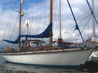 Atlantic 40 rayner sailboat under sail