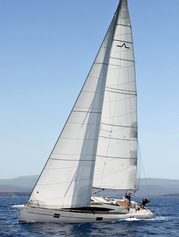 Azuree 41 sailboat under sail