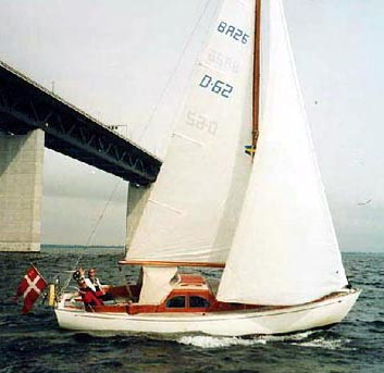 Bandholm 26 sailboat under sail