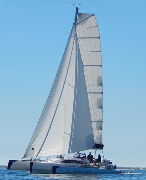 Bandit 870 sailboat under sail