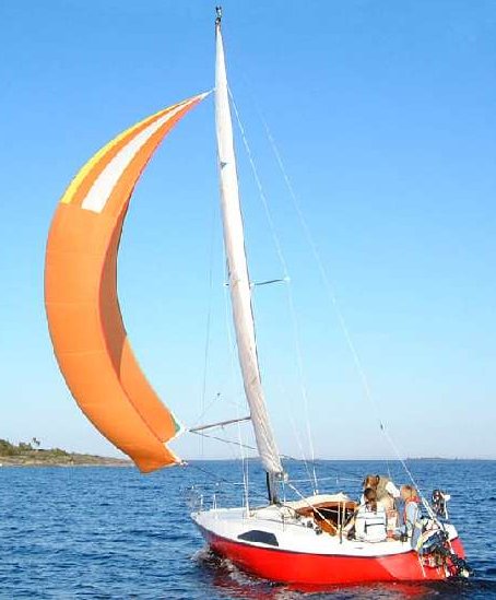 Beason 24 sailboat under sail