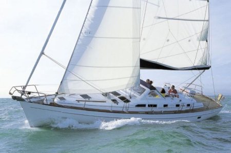 Beneteau 42 cc sailboat under sail