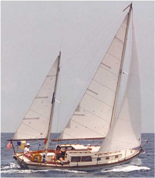 Bermuda 30 cheoy lee sailboat under sail