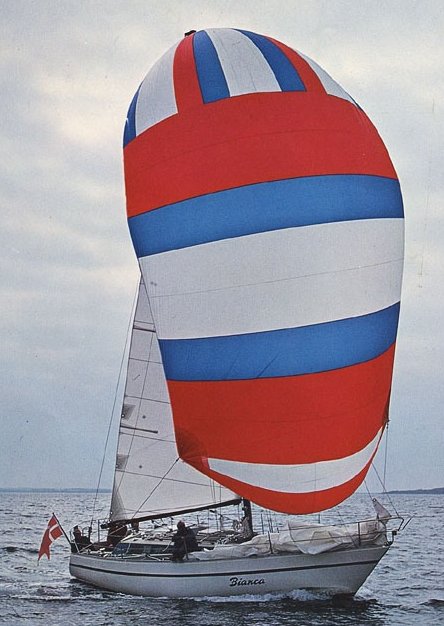 Riviera 32 ss sailboat under sail
