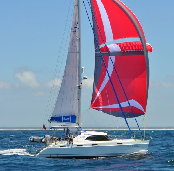 Broadblue 385 sailboat under sail