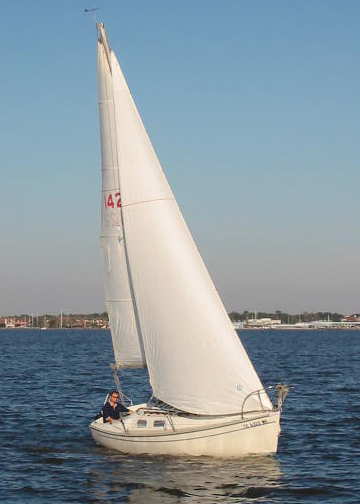 Chrysler 22 sailboat under sail