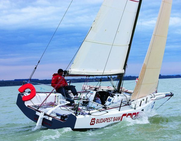 Code8 racing od sailboat under sail