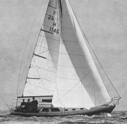 Contest 29 sailboat under sail