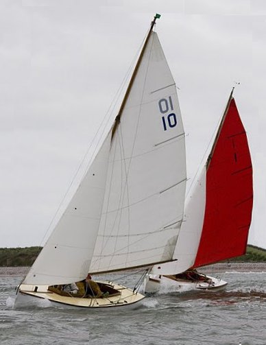 Conway one design sailboat under sail