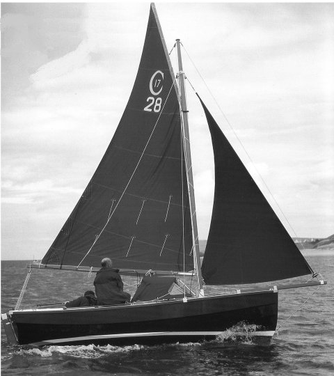Crabber 17 sailboat under sail