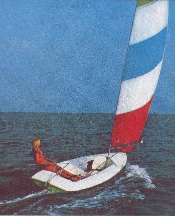 Dagger 14 chrysler sailboat under sail