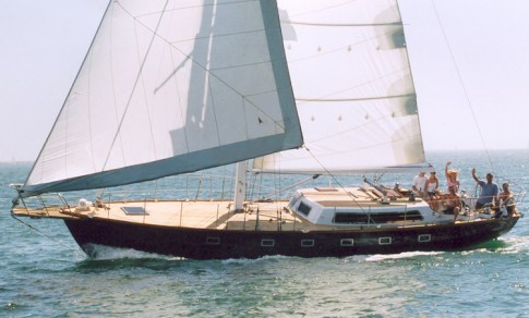 Del rey 50 sailboat under sail