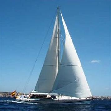 Dynamique 80 sailboat under sail