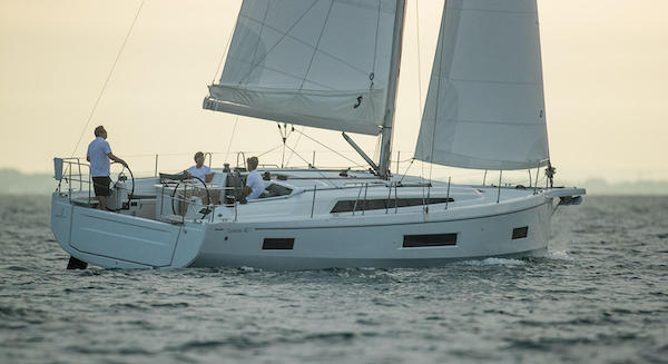 Oceanis 40.1 Beneteau sailboat under sail