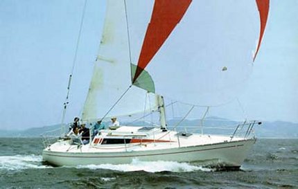 Esprit du vent sailboat under sail