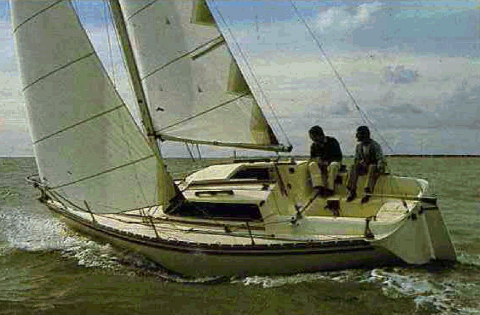 Fantasia 27 jeanneau cb sailboat under sail