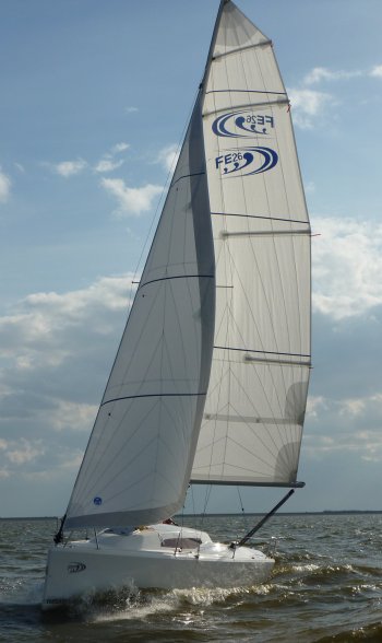 Fareast 26 sailboat under sail