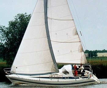 Finngulf 31 sailboat under sail