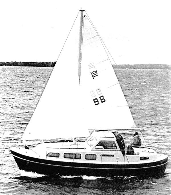 Finnsailer 29 sailboat under sail