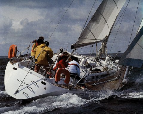 First 456 Beneteau sailboat under sail