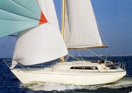Brin de folie jeanneau sailboat under sail