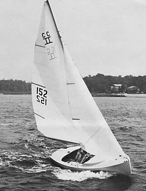 Gemini cape cod sailboat under sail