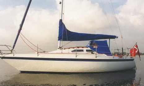 Granada 28 sailboat under sail