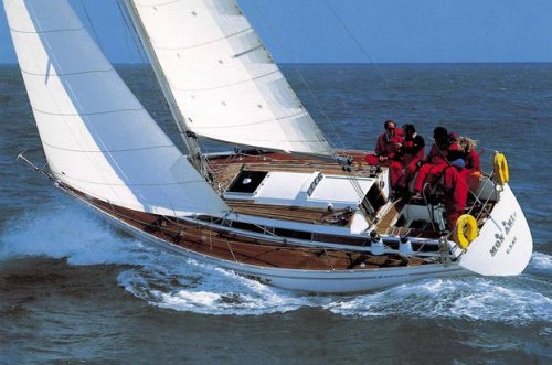 Grand soleil 35 jezequel sailboat under sail