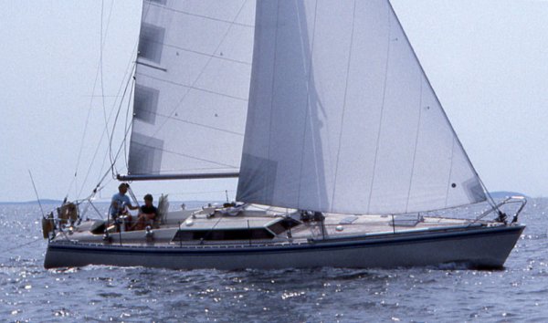 Guyline 125 sailboat under sail