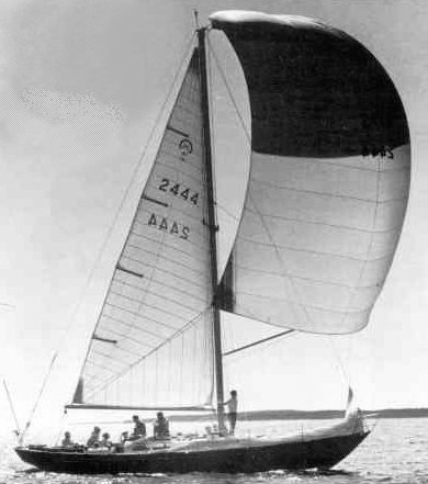 Hinckley 41 competition sailboat under sail