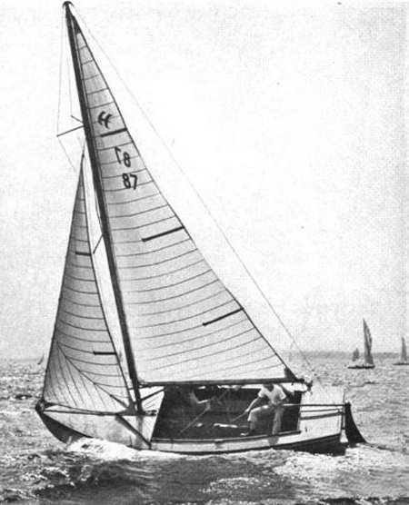 Hurricane 19 sailboat under sail