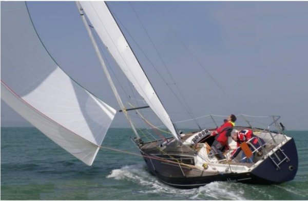 Kalik 30 sailboat under sail
