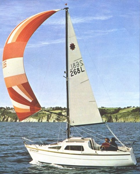 Leisure 20 sailboat under sail