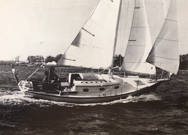 Margaret d trump 25 sailboat under sail