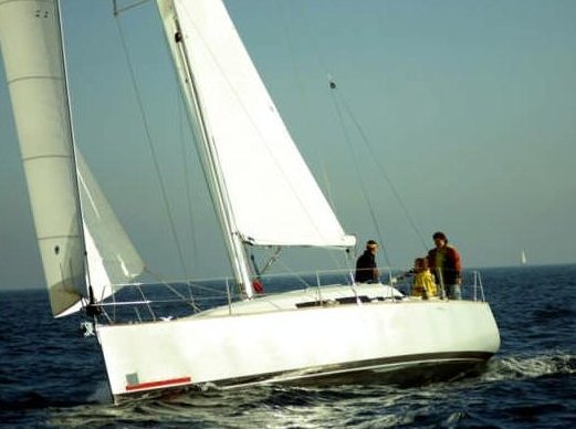 Malbec 410 sailboat under sail