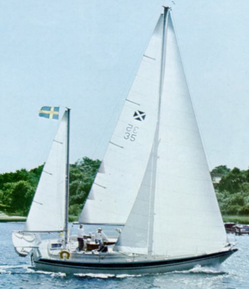 Maxi 120 sailboat under sail