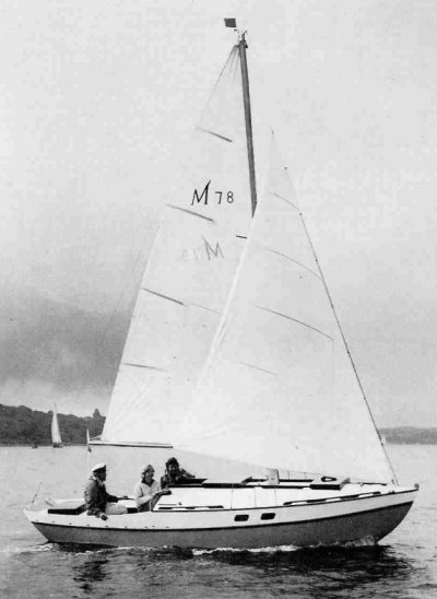 Mystic 21 tucker sailboat under sail
