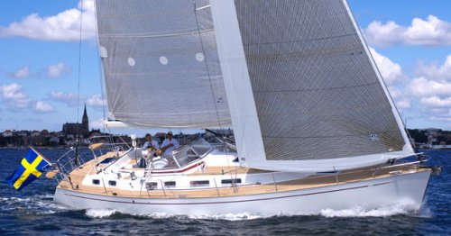 Najad 440 2 sailboat under sail