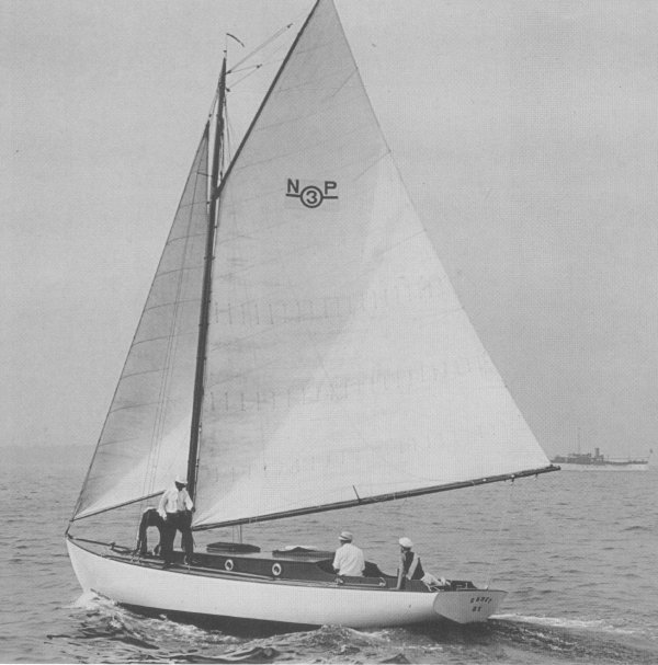 Newport 29 herreshoff sailboat under sail