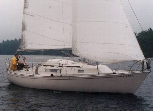 Niagara 26 sailboat under sail