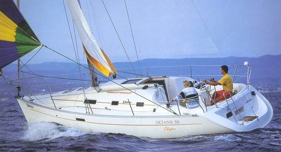 Oceanis 311 Beneteau sailboat under sail