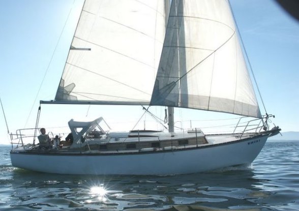 Offshore 30 mercator sailboat under sail