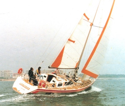 Ovni 40 sailboat under sail